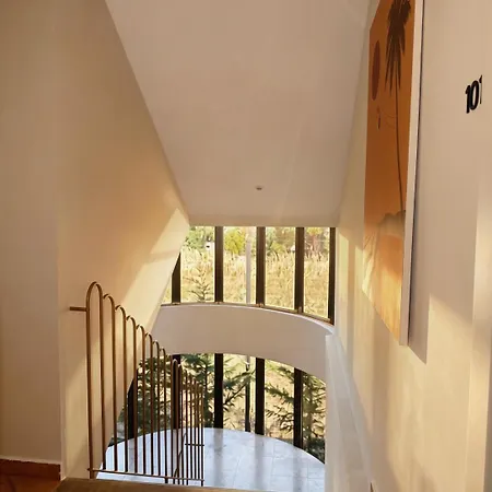 Azel Boutique Hotel *